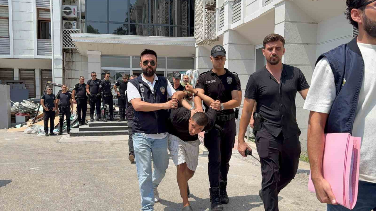 Anne-Kızı Öldüren Zanlı Yakalandı