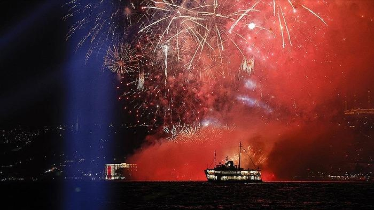 Havai Fişek Satışlarına Yangın Freni: Yasaklar Artarken Merak Edilenler
