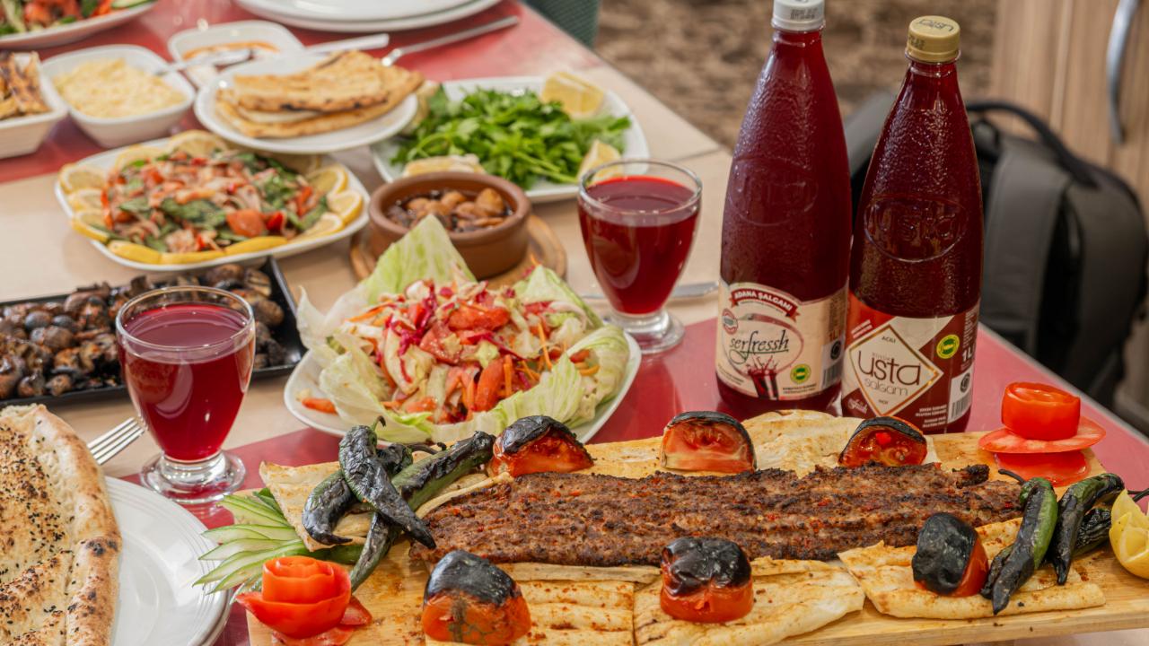 Büyük Usta &amp; Serfressh, Sponsorlarından Oldu