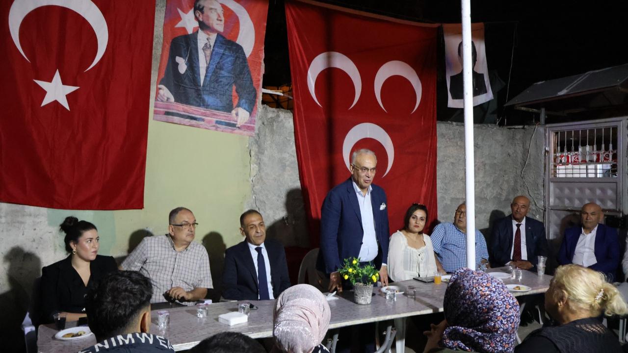 Başkan Kanlı Ceyhan’da Sorun Dinledi