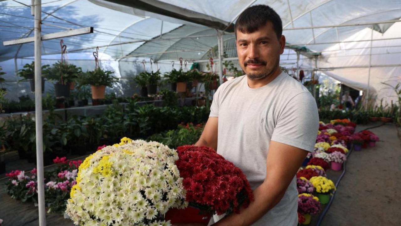 Çiçekçilerde ''24 Kasım'' Yoğunluğu