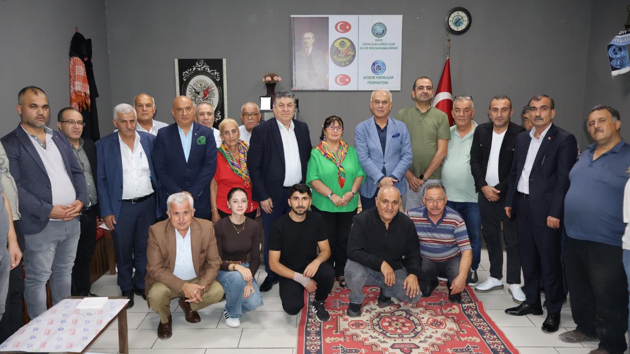 MHP Adana'dan "Hayırlı Günler Komşum" Ziyaretleri