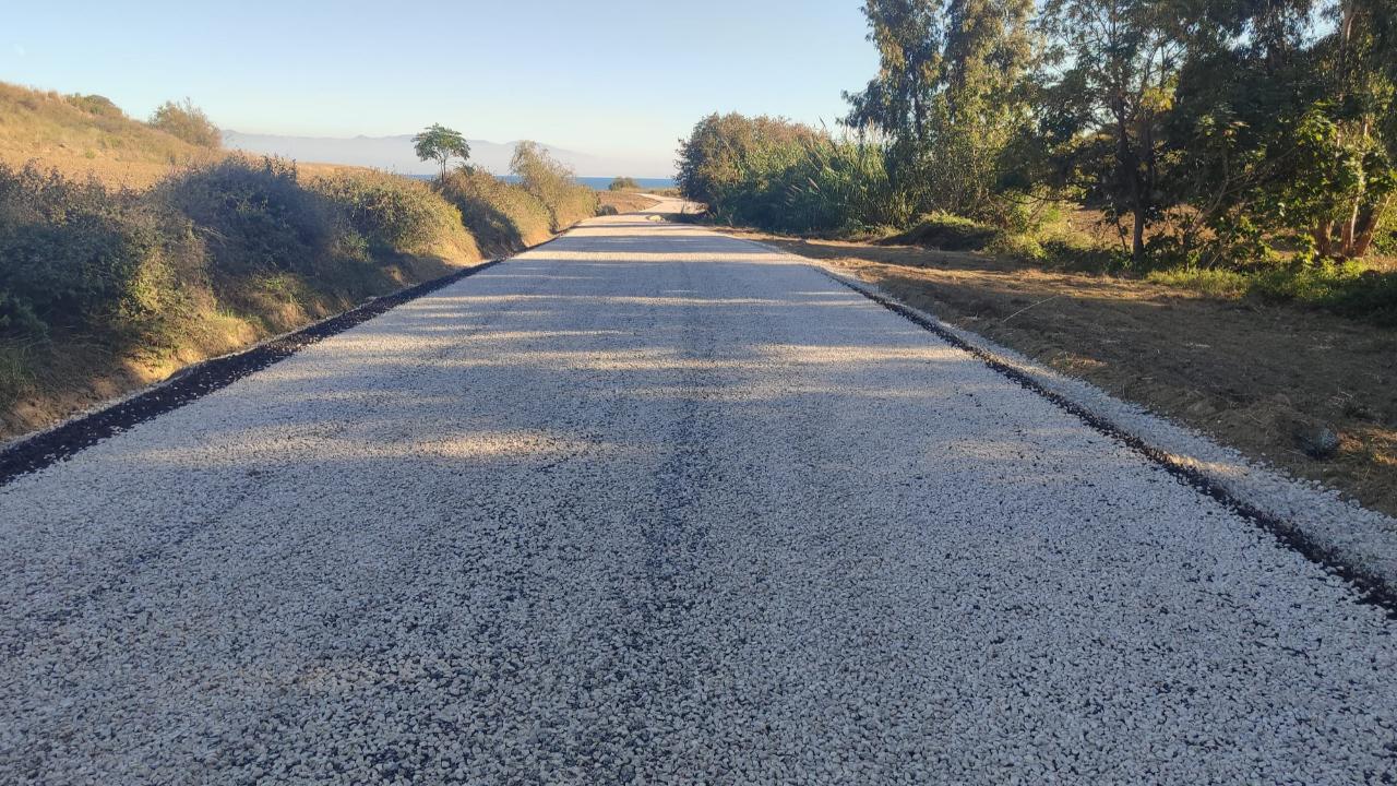 Yumurtalık'ta Yol Düzenlemesi Sürüyor