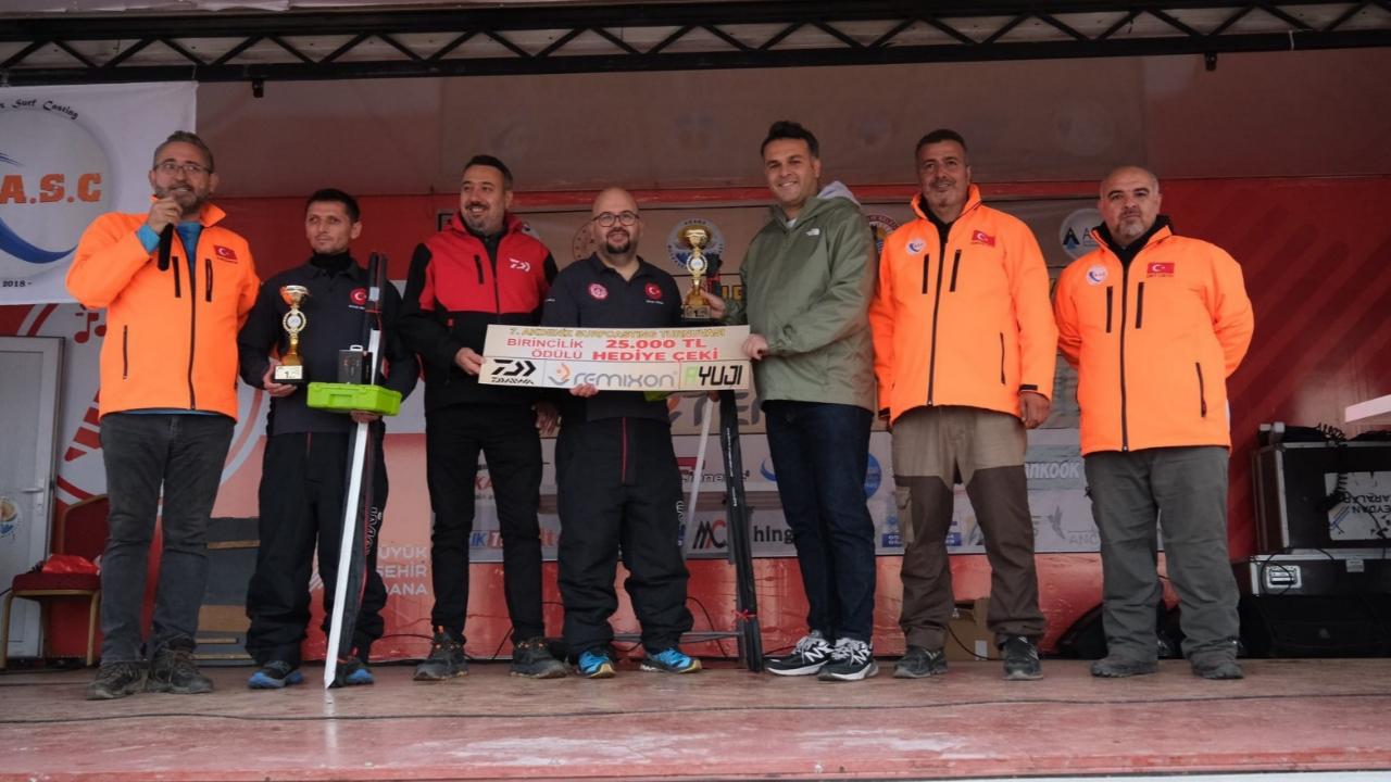En Çok Balık Yakalamak İçin Yarıştılar