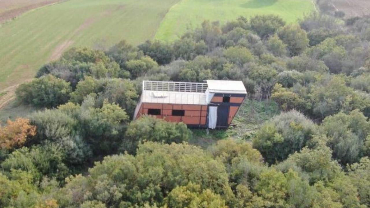 Evi Çaldı!
