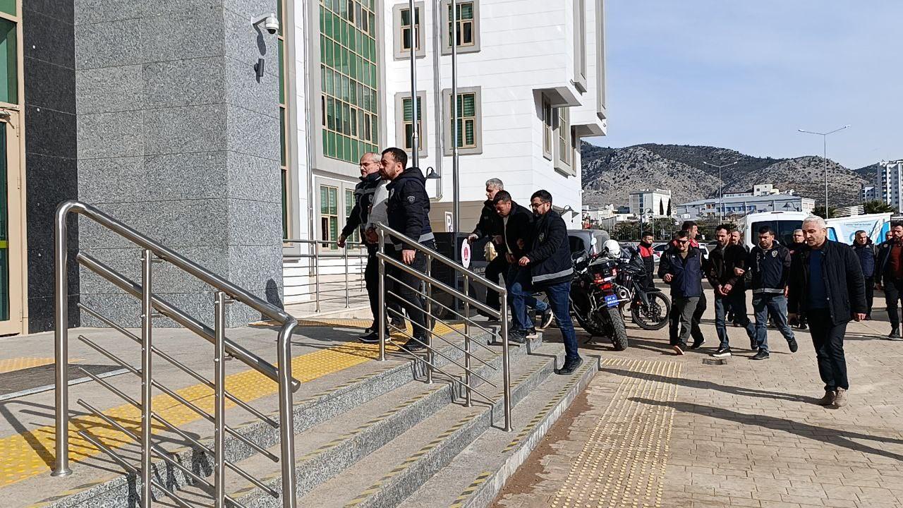 Köy Kuşatıldı, Katiller Yakalandı