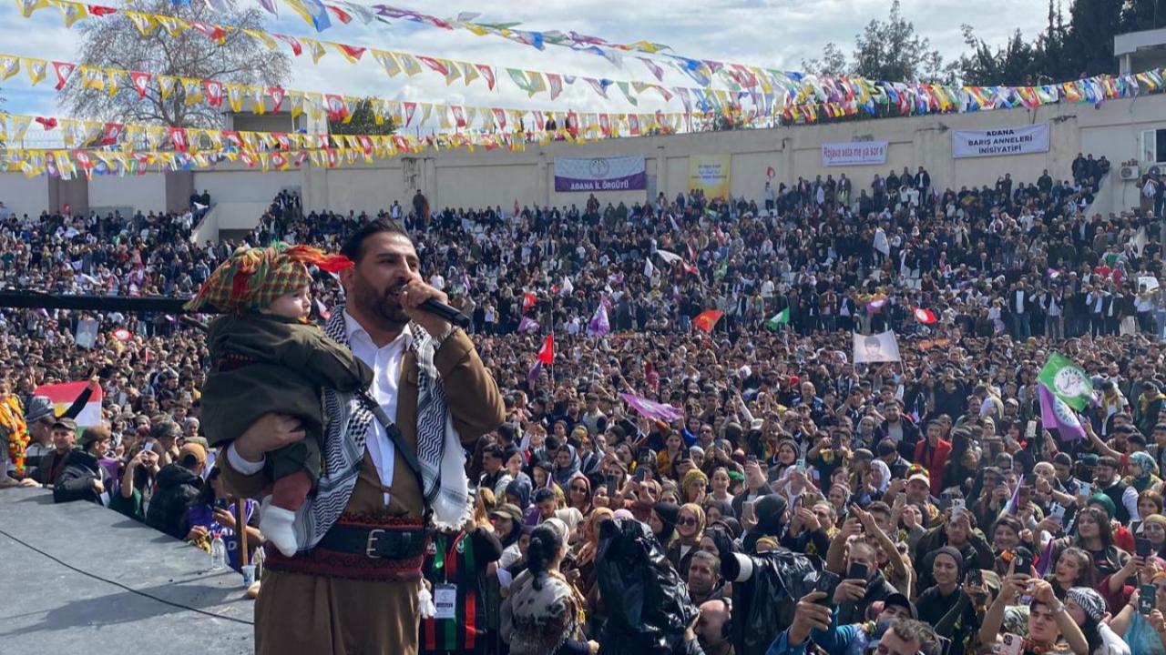 Adana’da Nevruz Halaylarla Kutlandı