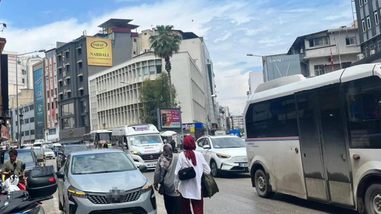 Adana'da Gereksiz Korna Kullanımı Tepki Çekiyor