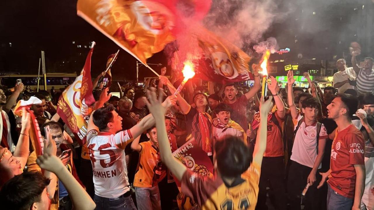 Galatasaray'ın şampiyonluğu Adana'da coşkuyla kutlandı