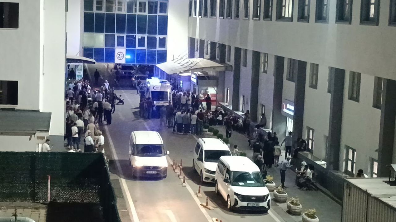 Akraba Aileler Arasında Kavga:4'ü Ağır, 6 Yaralı