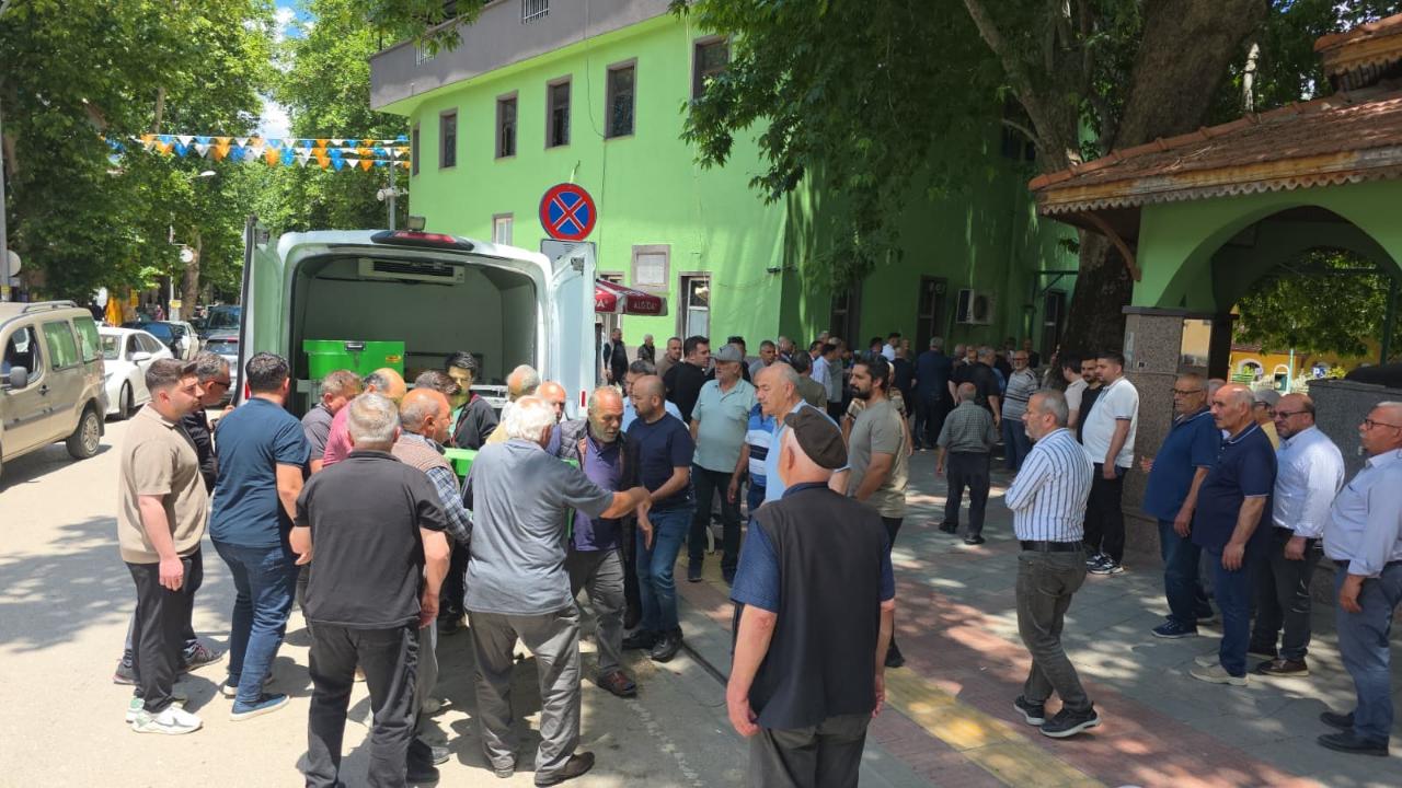 Aslıhan Öğretmen ve Babası Son Yolculuğuna Uğurlandı