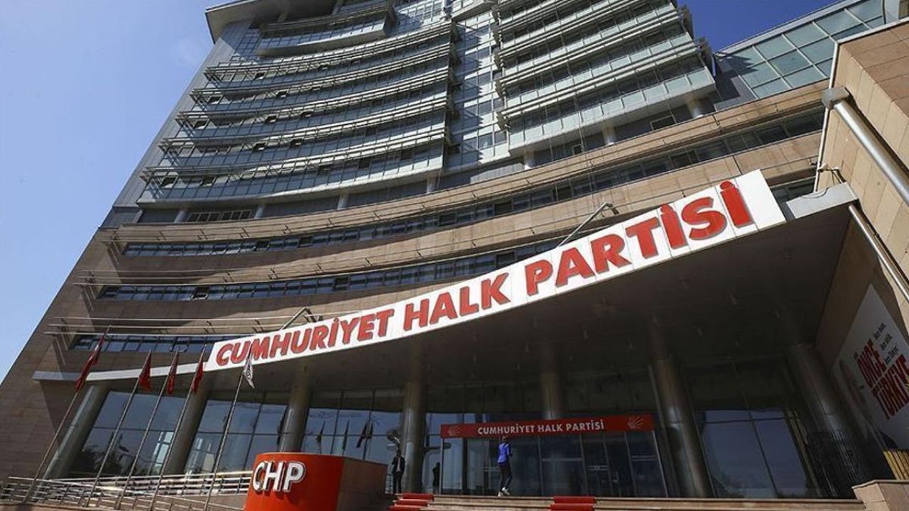 CHP'de 3 İl Başkanı İçin Disiplin Kararı! 5 İl Başkanlığı Feshedildi