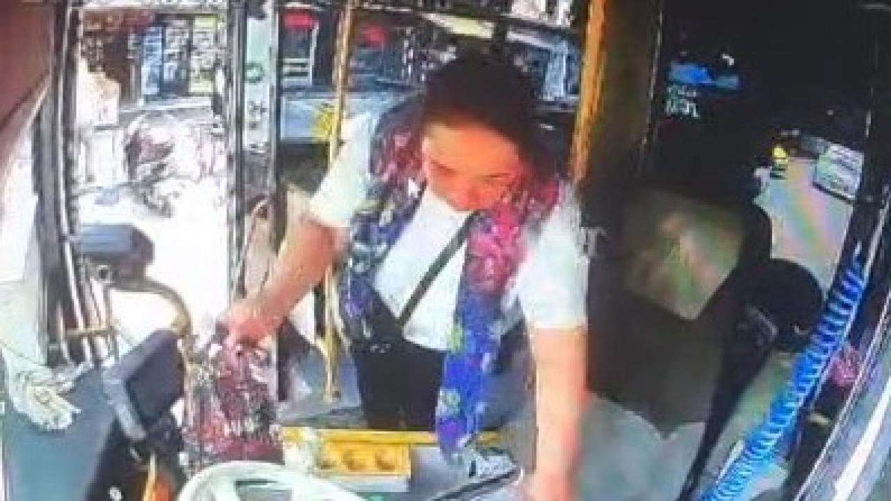 Paraları Alıp Kaçtı