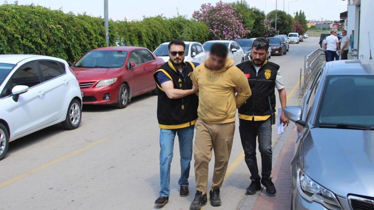 İhbara Gelen Polisi Vurdu
