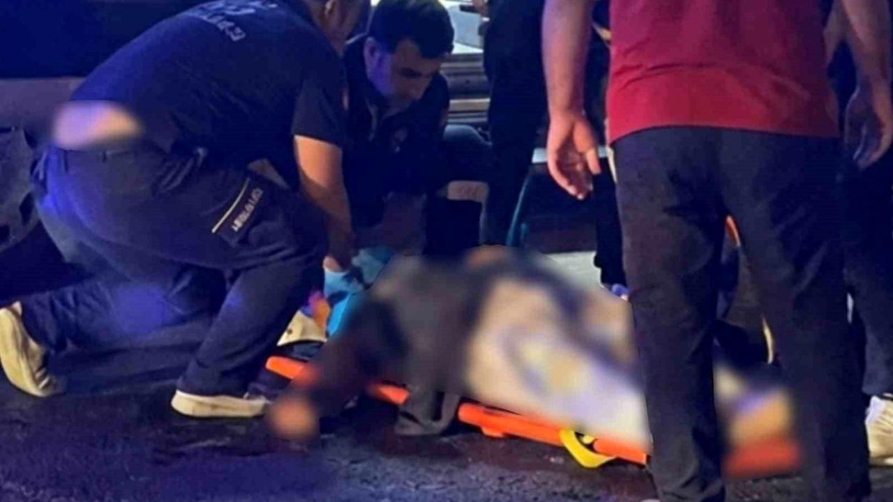 Karşıya Geçmek İsteyen Yaşlı Adama Otomobil Çarptı