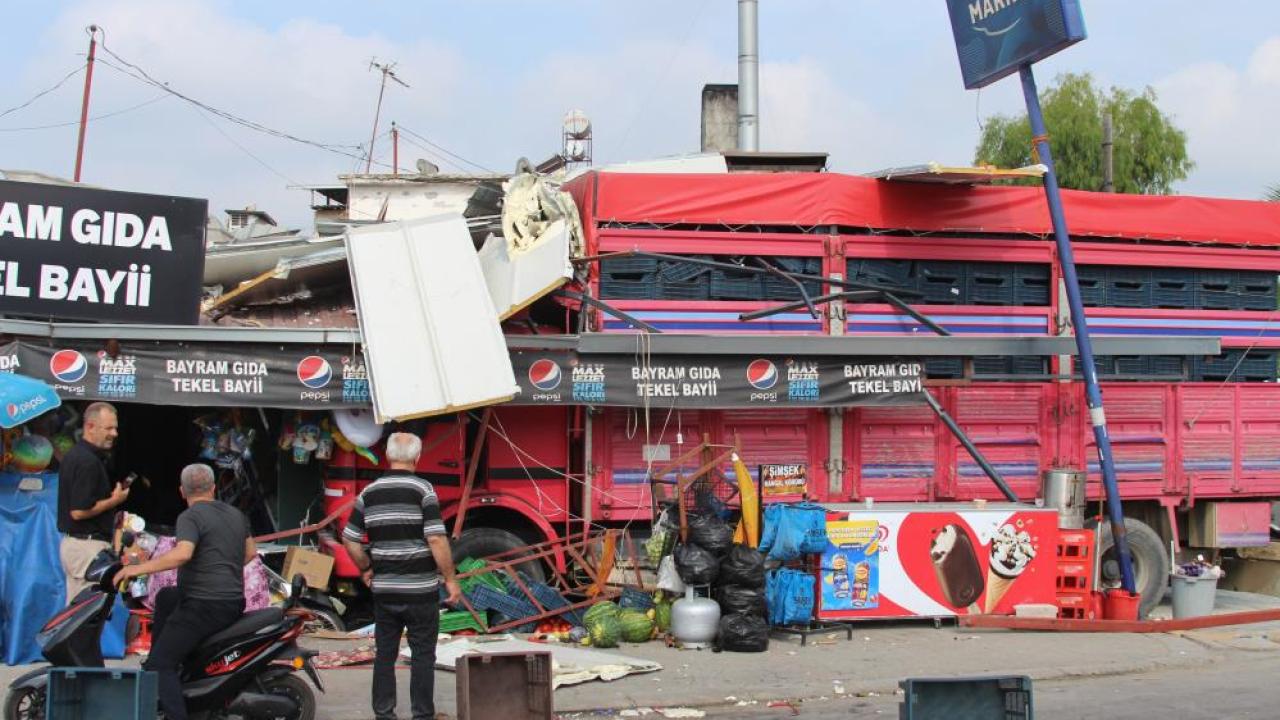 Kontrolden Çıktı, Bakkala Daldı