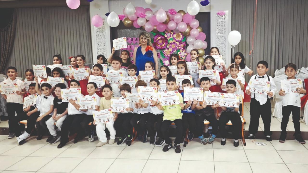 Küçük Yüreklerde Karne Heyecanı