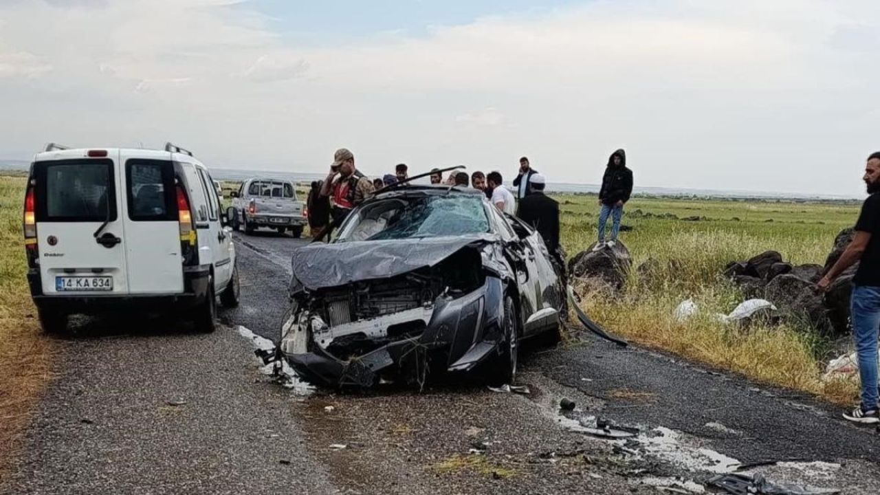 Nişan Dönüşü Feci Kaza