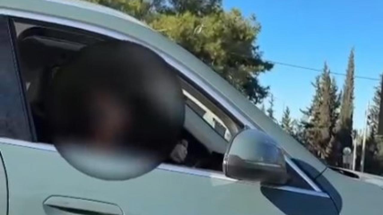 Trafikte Gergin Anlar! Çocuk Doktoru Dehşet Saçtı