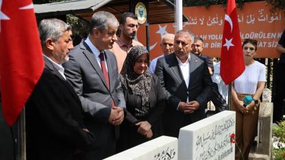 15 Temmuz Şehitleri Adana'da Kabirleri Başında Anıldı