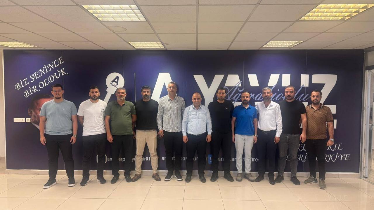 Anahtar Parti Yüreğir Teşilatı Türkiye Gelişim ve Gençlik Vakfı’nı Ağırladı