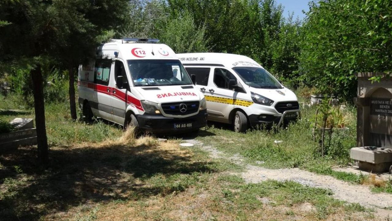 Mezarlıkta Ölü Bulundu