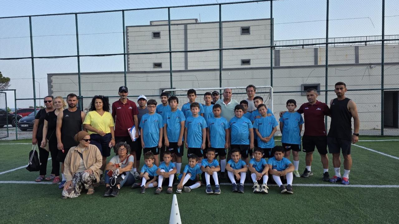 Yumurtalık’ta Futbol Okulu Heyecanı Başladı